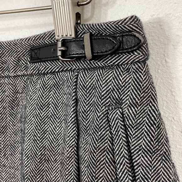 L.L. Bean Classic Fit black/white herringbone design, faux wrap short skirt - Picture 3 of 9